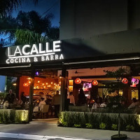 La Calle Cocina Y Barra food