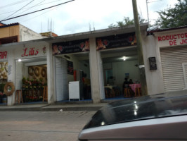 Taqueria El Fogoncito outside