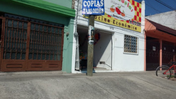 Comida Corrida Las Cazuelas outside