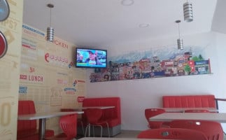 Domino's Pizza Colina inside