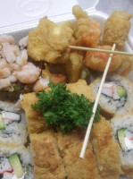 Nikko's Sushi House food