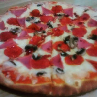 Nanis Pizza food