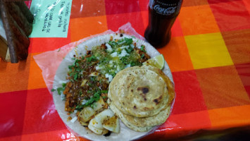 Taqueria Los Pepes food