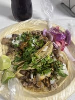 Tacos Los Rudos food