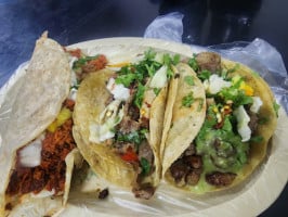 Tacos Los Rudos food