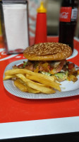 Alitas Y Hamburguesas Al Cambron food