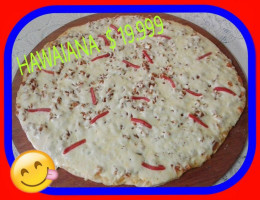 Cami Pizza food