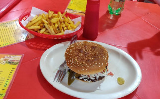 Hamburguesas El Puesto food