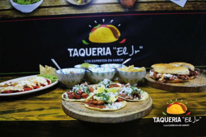 Taqueria El Jr food