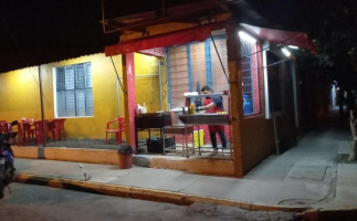 Tacos Los Gonzáles food