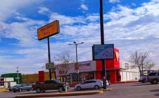 Peter Piper Pizza Lopez Mateos food