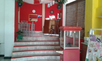 D' Comitan Cafeteria inside