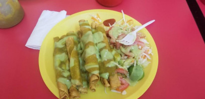 Flautas Mayte Toño food