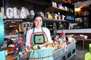 Lola Cocina De Mercado outside