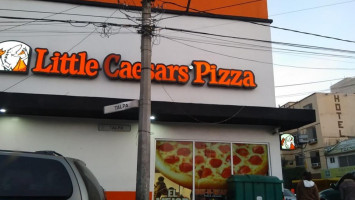 Little Caesars Pizza food