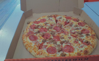 Little Caesars Pizza food