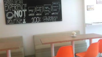 Mio Cafe inside