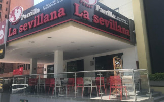 La Sevillana Parrilla Cañaveralejo Mall inside