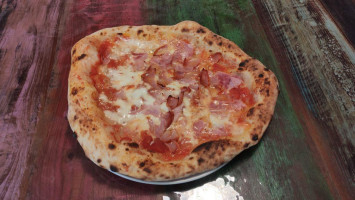 Pizza Ragazzi food