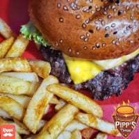 Pipp's Burger food