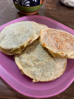 Gorditas Doña Chepa food