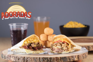 Adoradas Arepas inside