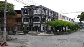 Panadería Juanca outside