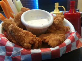 Cascarudo Wings, Pueblo Viejo. food