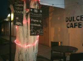 Dulce Cafe inside