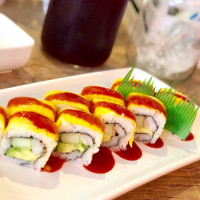 Toki Doki Sushi food