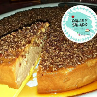 Dulce Y Salado food