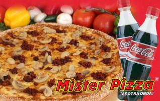 Mister Pizza food