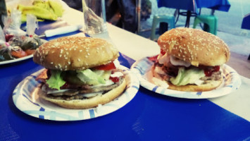 Mariscos Y Hamburguesas El Grande food