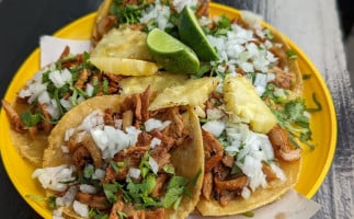 Taqueria Las Rejas food