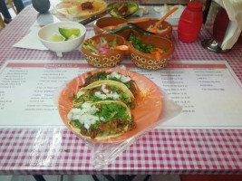 Birria Elvi's food