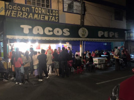 Tacos Pepe outside