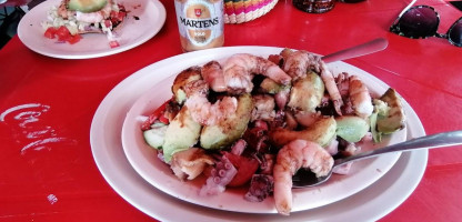 Mariscos El Toto food