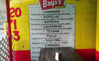 Bayos Burger inside