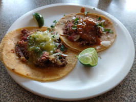 Tacos El Jalisco inside