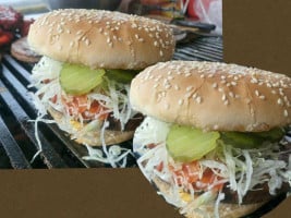 Hamburguesas Al Carbon food