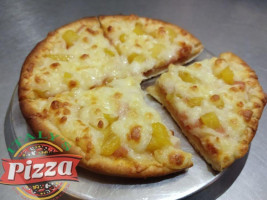 Italy´s Pizza Raúl Romero food