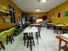 Taqueria Alan inside