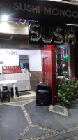 Sushi Mongo inside