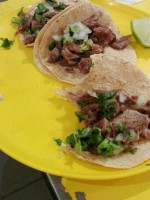 Tacos El Campeon inside