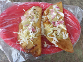 Tacos Gorditas Y Sopes food