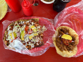 Tacos Gorditas Y Sopes food