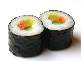 Sushi N' Gadama Dreh food