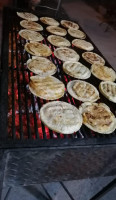 Gorditas Al Carbón La Bey food