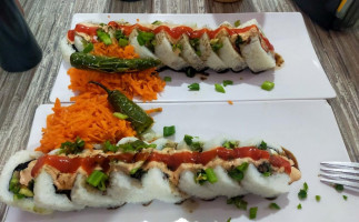 Tu Rollo Sushi food