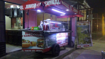 Hotdog El Junior Del Chinal inside